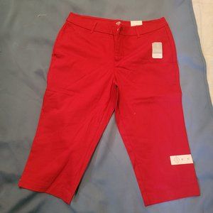 St. John's Bay Easy Fit Through Hip and Thigh Capris